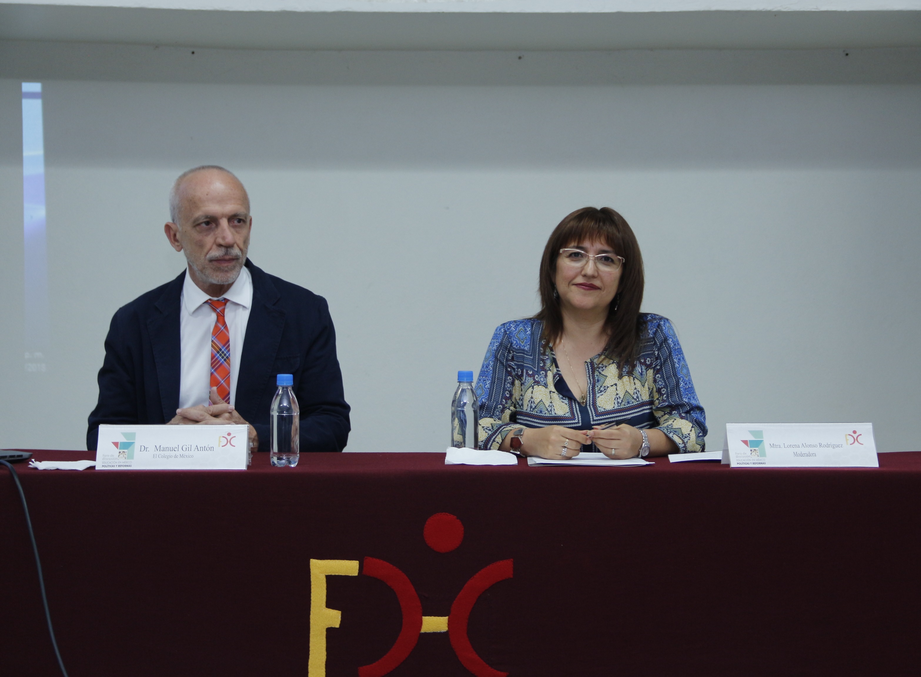Imparte Foro de discusión la Facultad de Ciencias para el Desarrollo Humano de la UAT